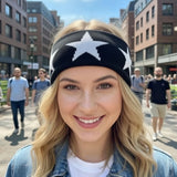 Bandeau cheveux StarPulse noir fixant la coiffure d'une femme souriante.